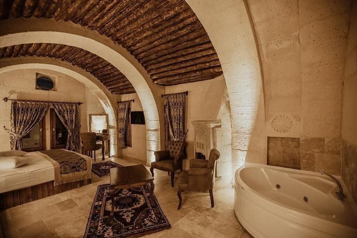 Kismet Cave Mansion