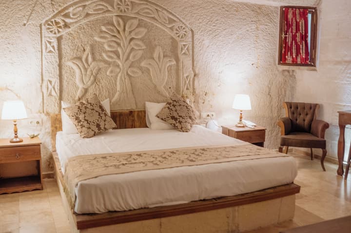 Kismet Cave Mansion