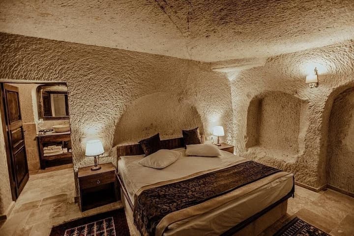 Kismet Cave Mansion