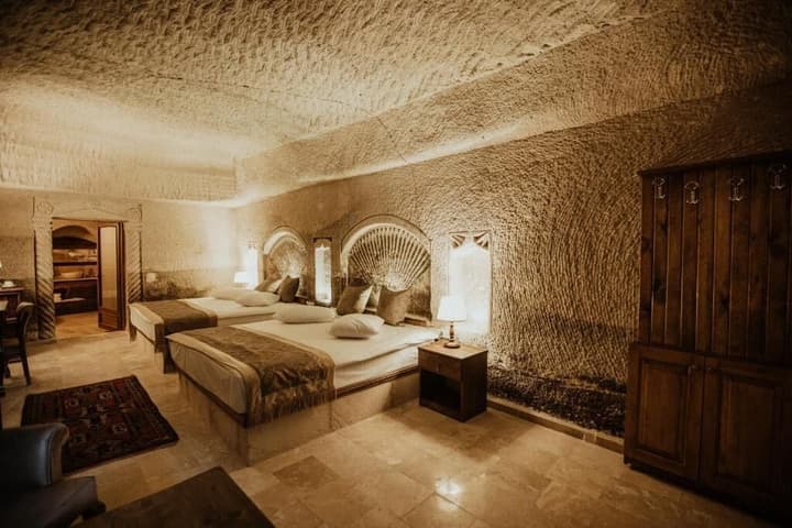Kismet Cave Mansion
