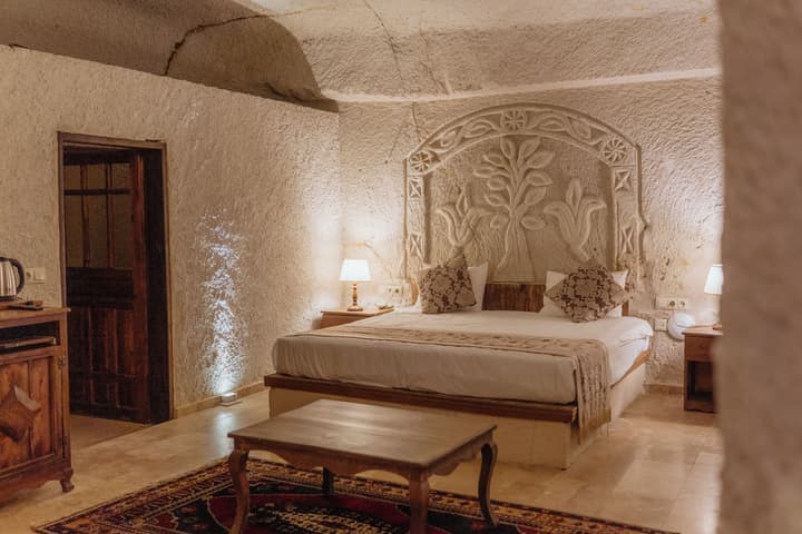 Kismet Cave Mansion