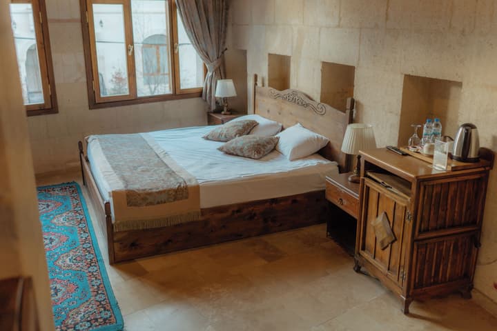 Kismet Cave Mansion