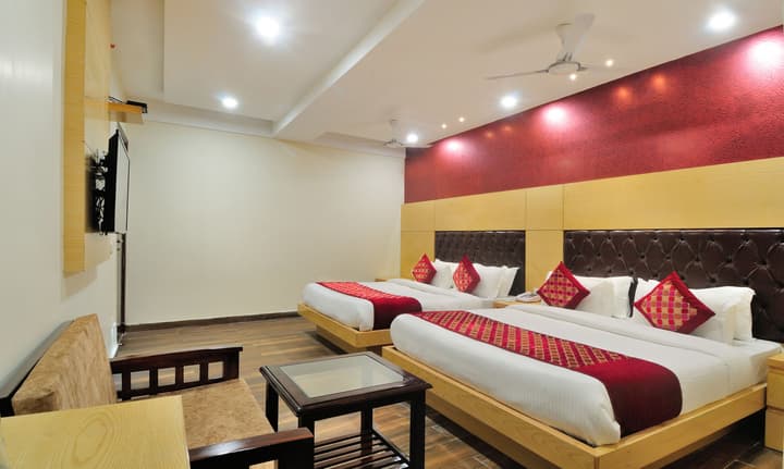 Hotel Grand Uddhav