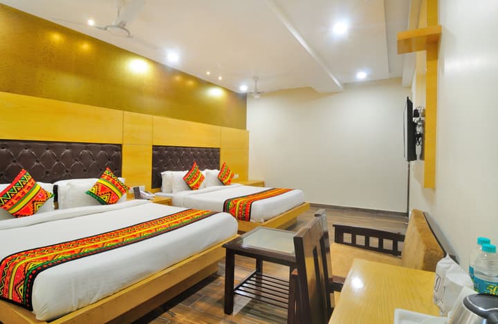 Hotel Grand Uddhav