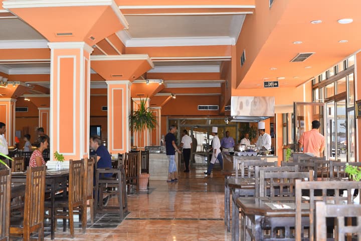 Eagle's Paradise Beach Resort Abu Soma