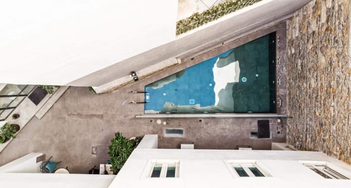 Art Suites Korai