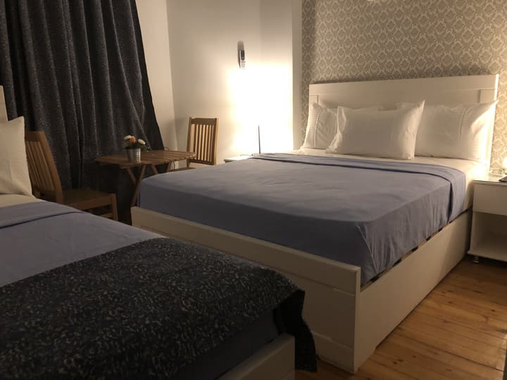 Columbia Hotel