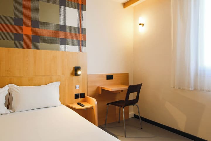 Easyhotel Nice