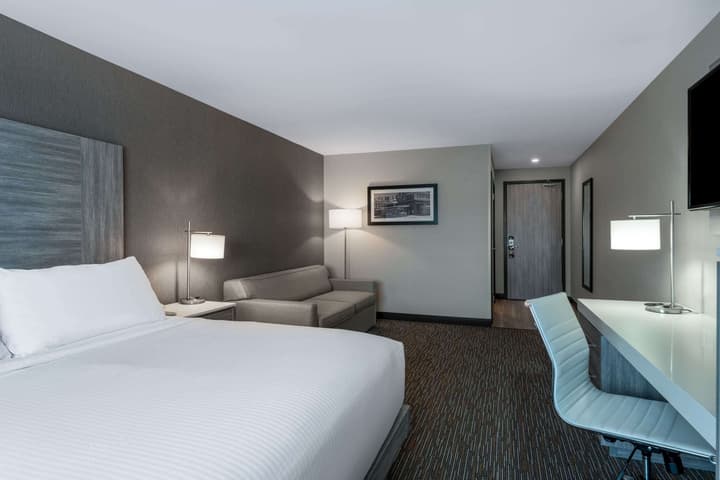 Wingate by Wyndham Kanata West Ottawa