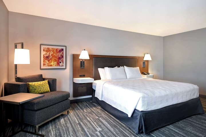 Hampton Inn & Suites Las Vegas Convention Center - No Resort Fee