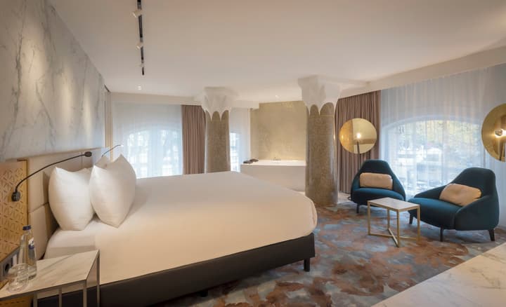 Clayton Hotel Amsterdam American