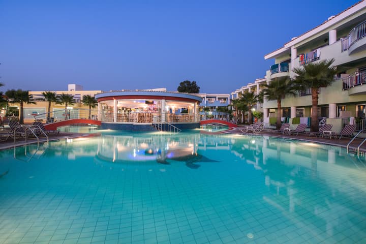 Caretta Beach Resort & Waterpark