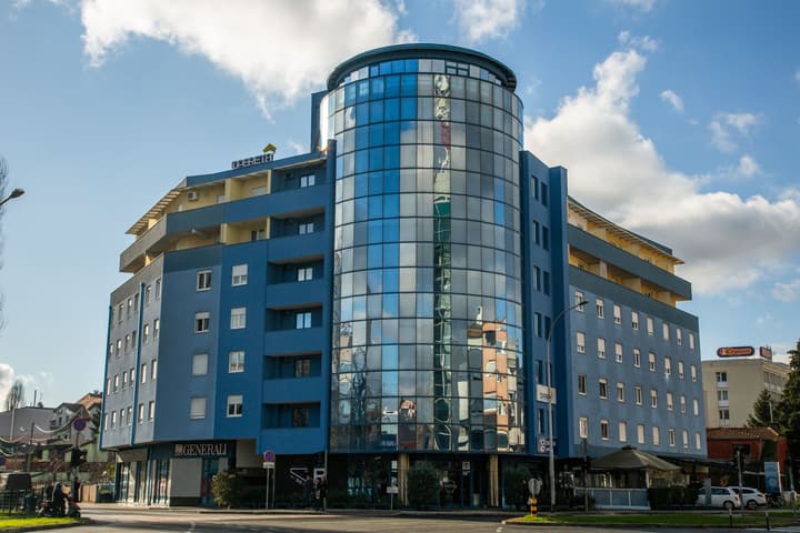 Hotel Blue