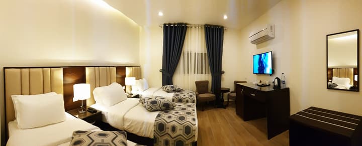 Petra Heart Hotel