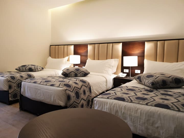 Petra Heart Hotel