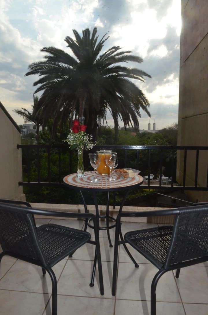 River Hotel