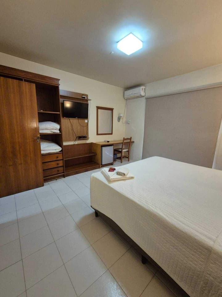 River Hotel