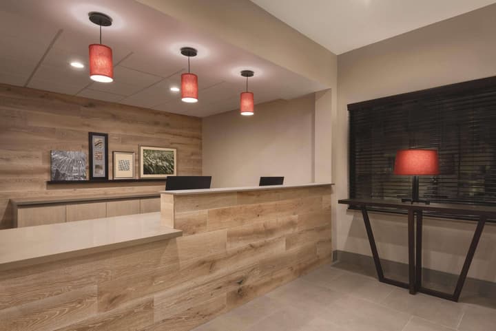 Country Inn & Suites by Radisson, Oklahoma City-Bricktown, OK