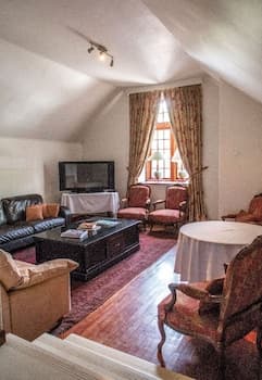 The Manor House at Knorhoek Estate