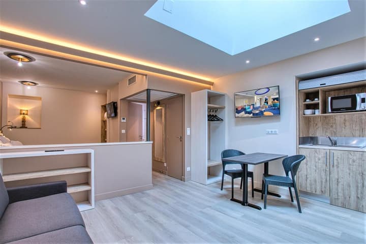 Hotel Montaigne