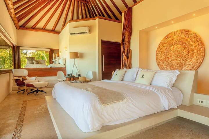 Casa Punta Coco & Beach Club