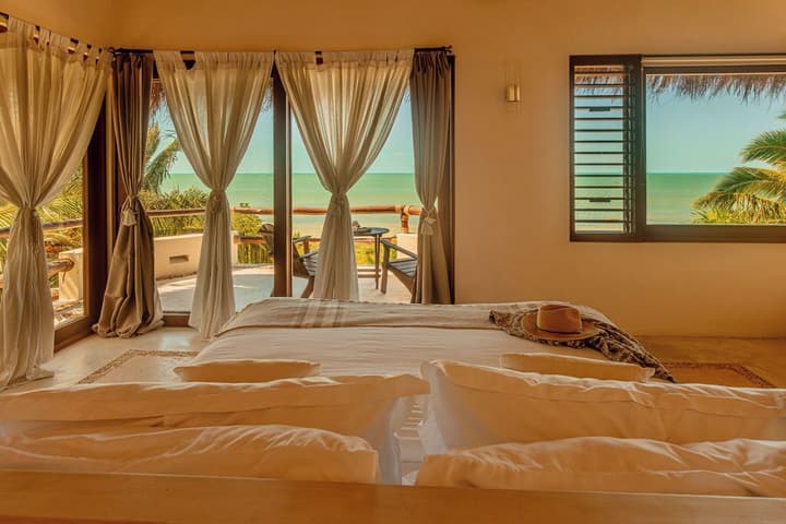 Casa Punta Coco & Beach Club