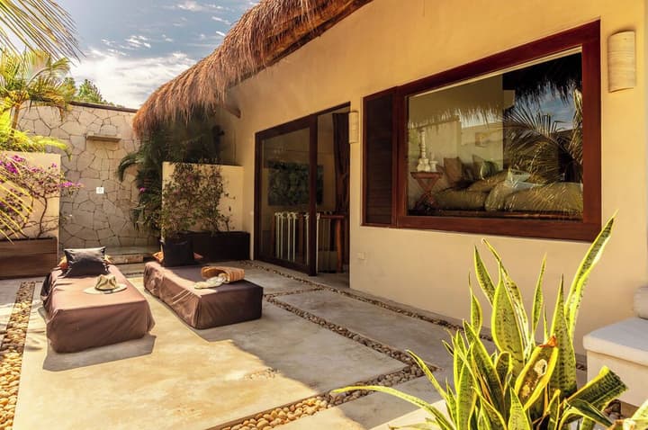 Casa Punta Coco & Beach Club