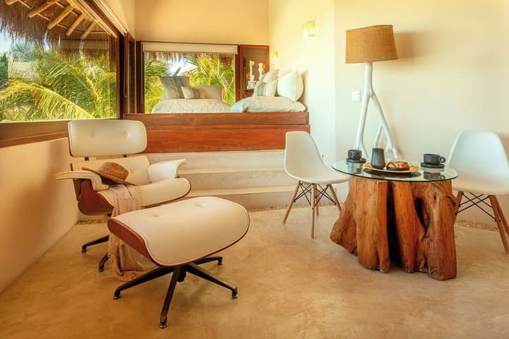 Casa Punta Coco & Beach Club