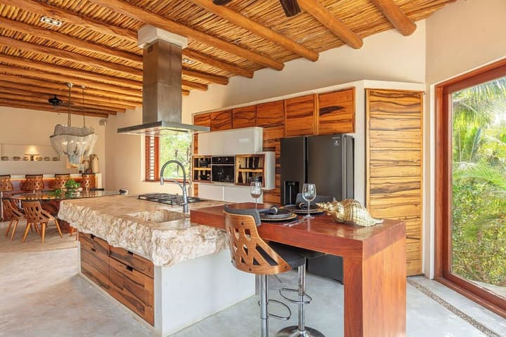 Casa Punta Coco & Beach Club