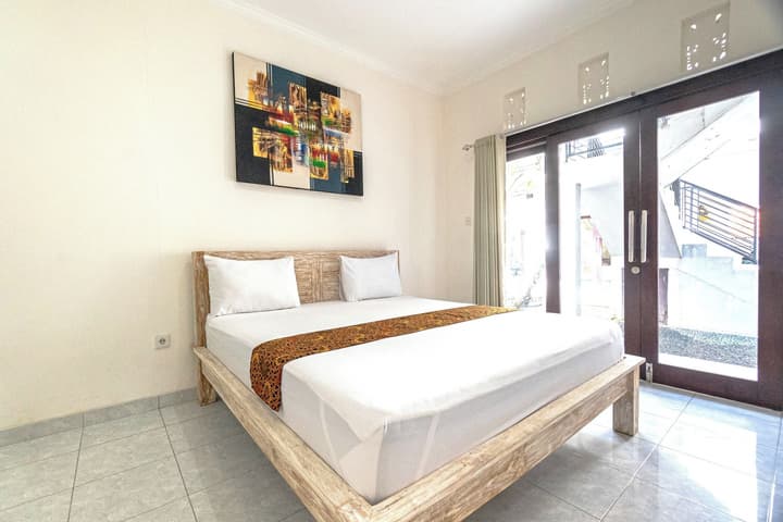 Azalea Homestay & Villa