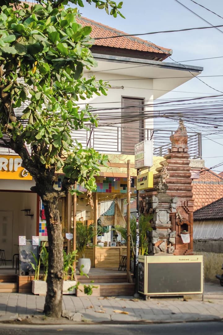 Azalea Homestay & Villa