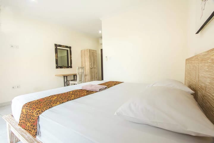 Azalea Homestay & Villa