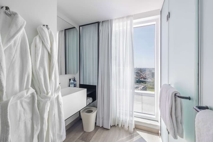 YOTEL Porto
