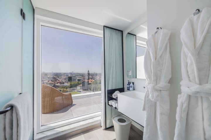 YOTEL Porto