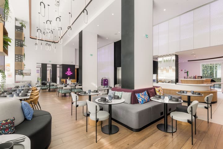 YOTEL Porto