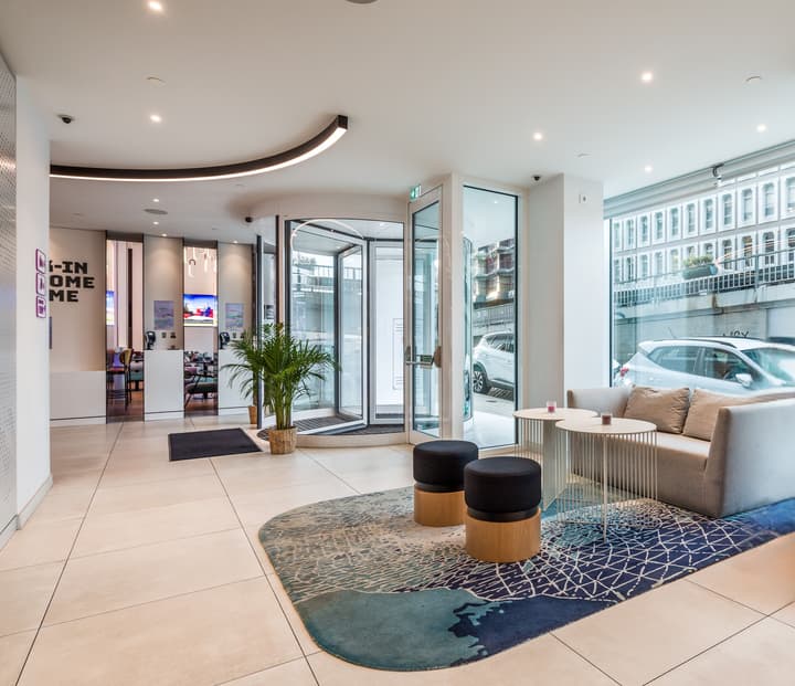 YOTEL Porto