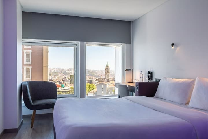 YOTEL Porto