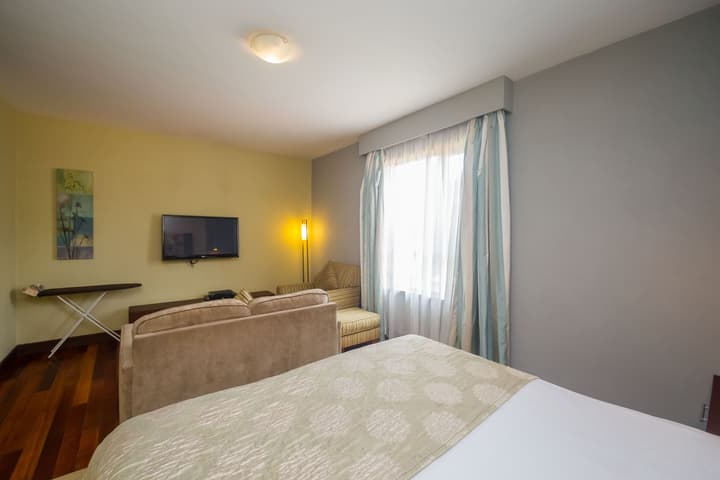 Taarifa Suites by Dunhill Serviced Apartments