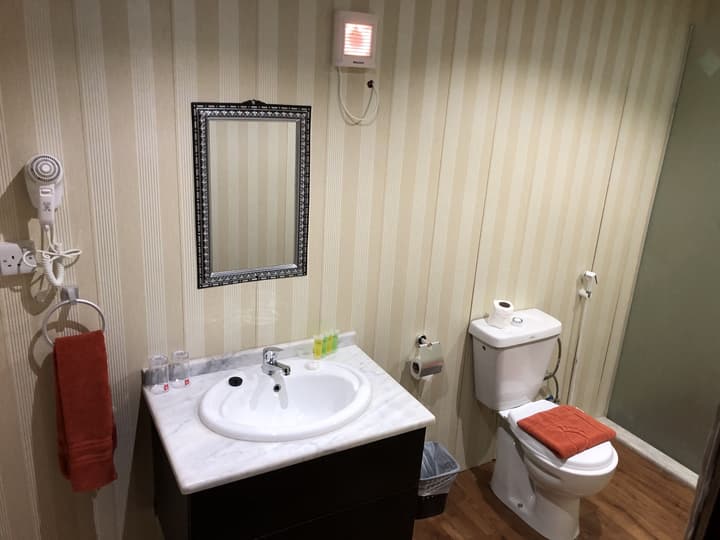 Sharah Luxury Camp