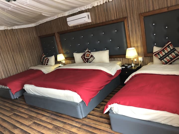Sharah Luxury Camp