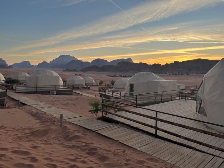 Sharah Luxury Camp