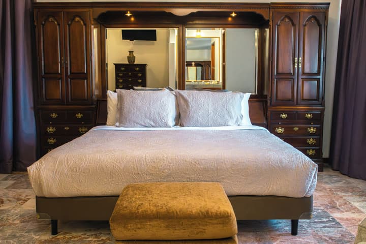 Santo Refugio Heritage Hotel