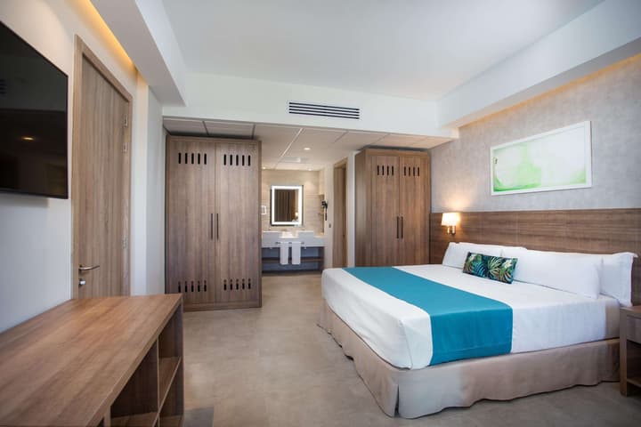 Serenade Punta Cana Beach & Spa Resort - All Inclusive