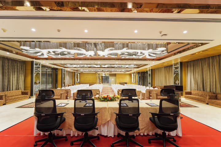 Radisson Blu Towers Kaushambi Delhi NCR