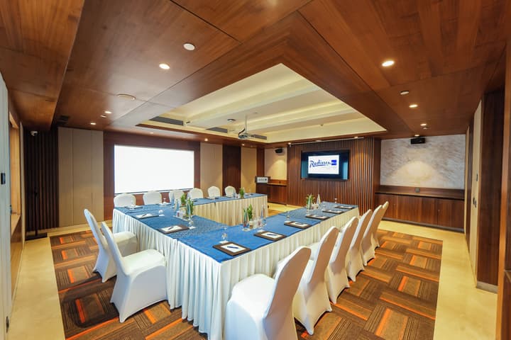 Radisson Blu Towers Kaushambi Delhi NCR