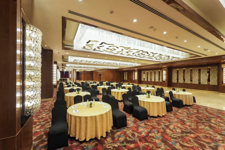 Radisson Blu Towers Kaushambi Delhi NCR