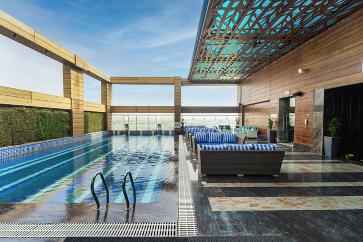 Radisson Blu Towers Kaushambi Delhi NCR
