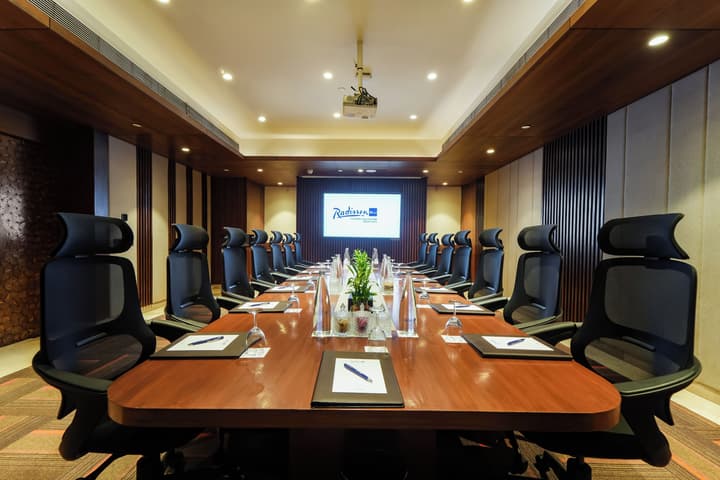 Radisson Blu Towers Kaushambi Delhi NCR