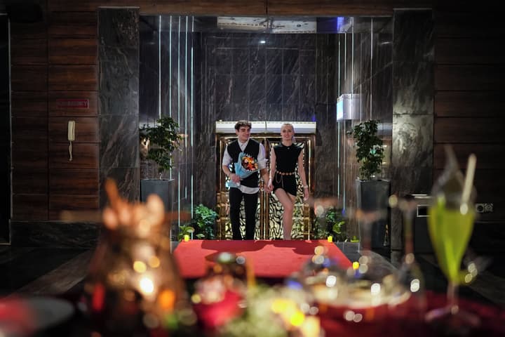 Radisson Blu Towers Kaushambi Delhi NCR