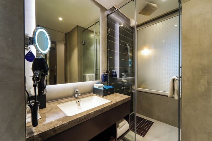 Radisson Blu Towers Kaushambi Delhi NCR
